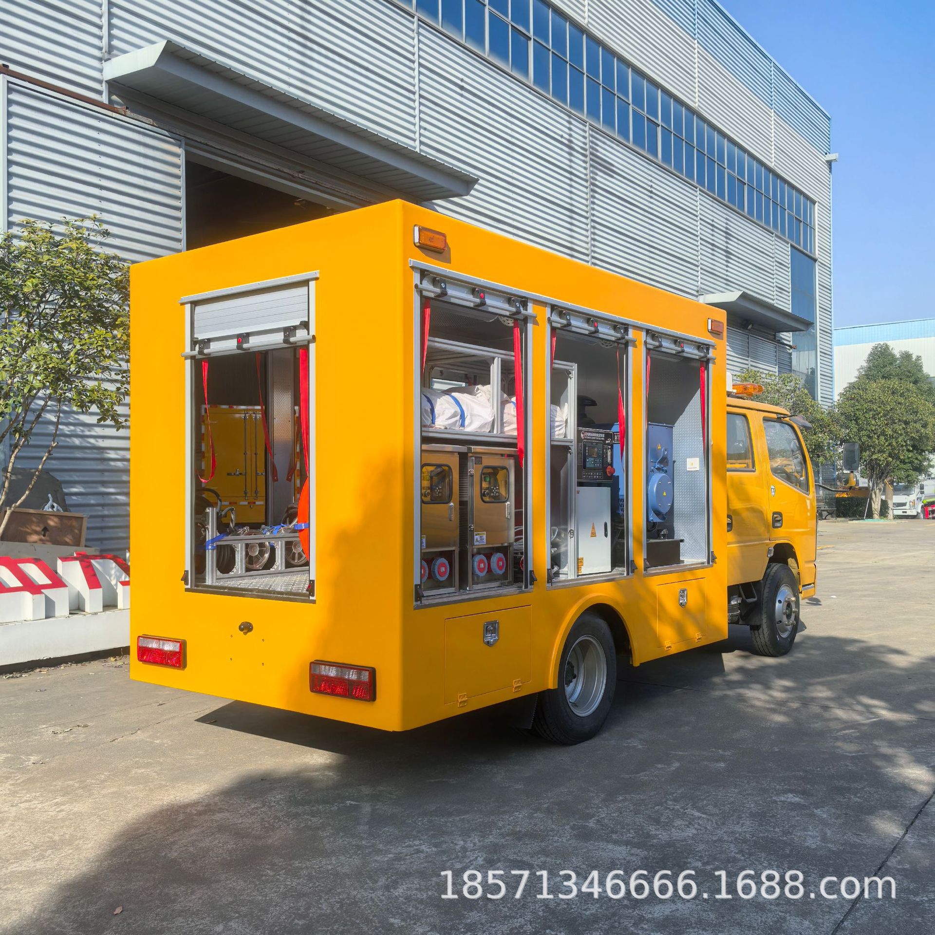 东风多利卡排水车