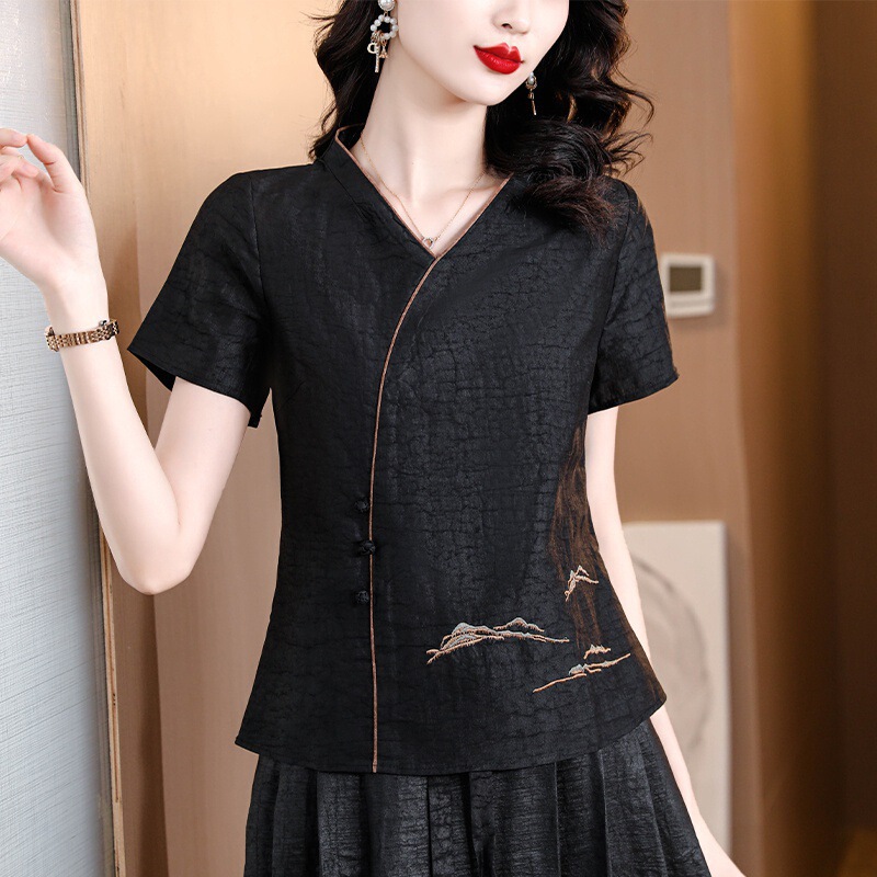 High-Quality New Chinese-Style Embroidery V-Neck Short-Sleeve Silk Crackle Xiangyun Yarn Summer T-Shirt Women's Blouse High-Quality New Chinese-Style Embroidery V-Neck Short-Sleeve Silk Crackle Xiangyun Yarn Summer T-Shirt Women's Blouse