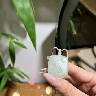 Jin Yutang Xinjiang Hotan Jade Soft Light and Bright Light Two Polishing Processes Visible Oil Runmei