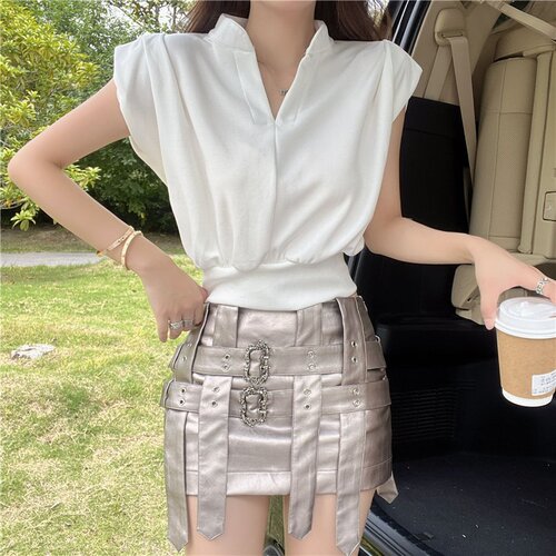 Korean casual fashionable temperament sleeveless top 2025 summer new style high-end royal sister fan V-neck waist T-shirt for women