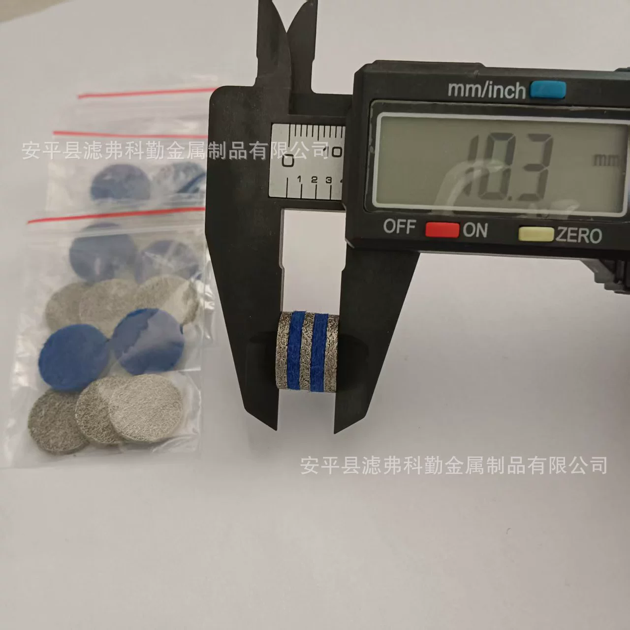 Производитель продает пеногенератор для мойки высокого давления PA, пятислойную пеновую сетку, газо-жидкостный фильтр из нержавеющей стали 304 для мойки автомобилей.