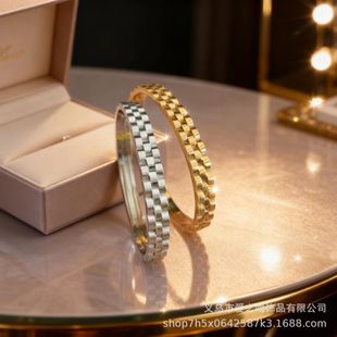 �W�����P䓂��Ա펧���������֭hŮ �r�и߼��������X݆�����C
