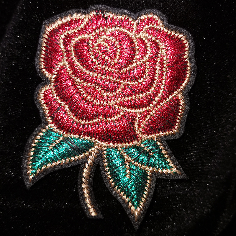 cepillo de dientes de corte láser bordado toalla bordado multi-efecto ropa al aire libre toalla sin punzón marca de tela