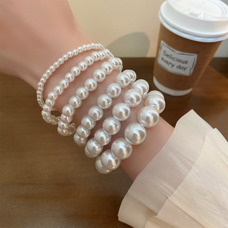 Retro Round Pearl Beaded Bracelets 1 Piece display picture 2