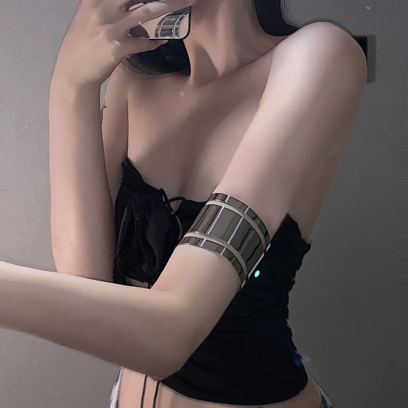 Europa y Estados Unidos plumas transfronterizas hojas bordas abiertas pulsera ligera lujosa alta sensación brazalete punk jeans de moda joyas mujeres image 11