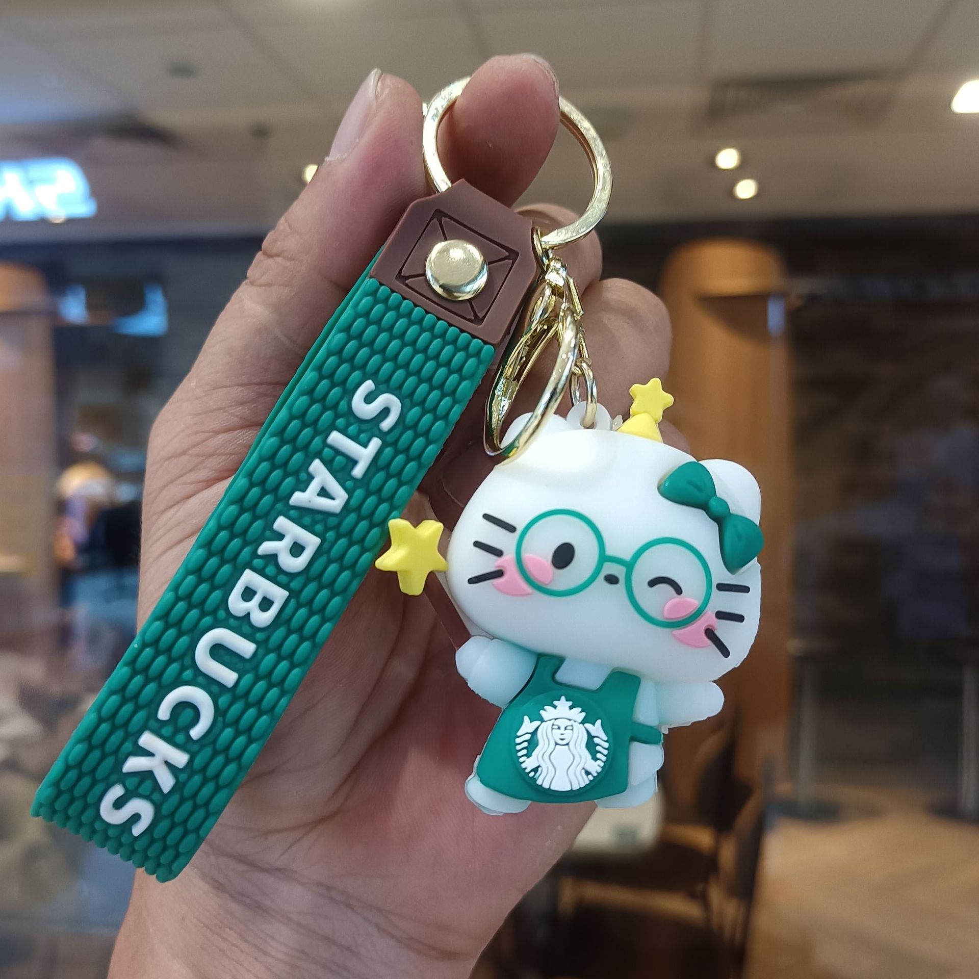 Nuevo estilo de dibujos animados Starbucks lindos llaverillos de automóviles colgantes bolsos colgantes pequeños regalos de pareja