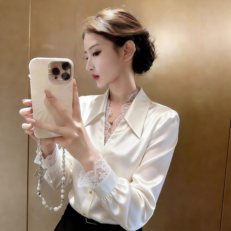 White V-Neck Lace Acetate Satin Shirt for Women, Spring and Autumn, Petite Size, Turn-Down Collar, Professional Commuter Long-Sleeve Top White V-Neck Lace Acetate Satin Shirt for Women, Spring and Autumn, Petite Size, Turn-Down Collar, Professional Commuter Long-Sleeve Top