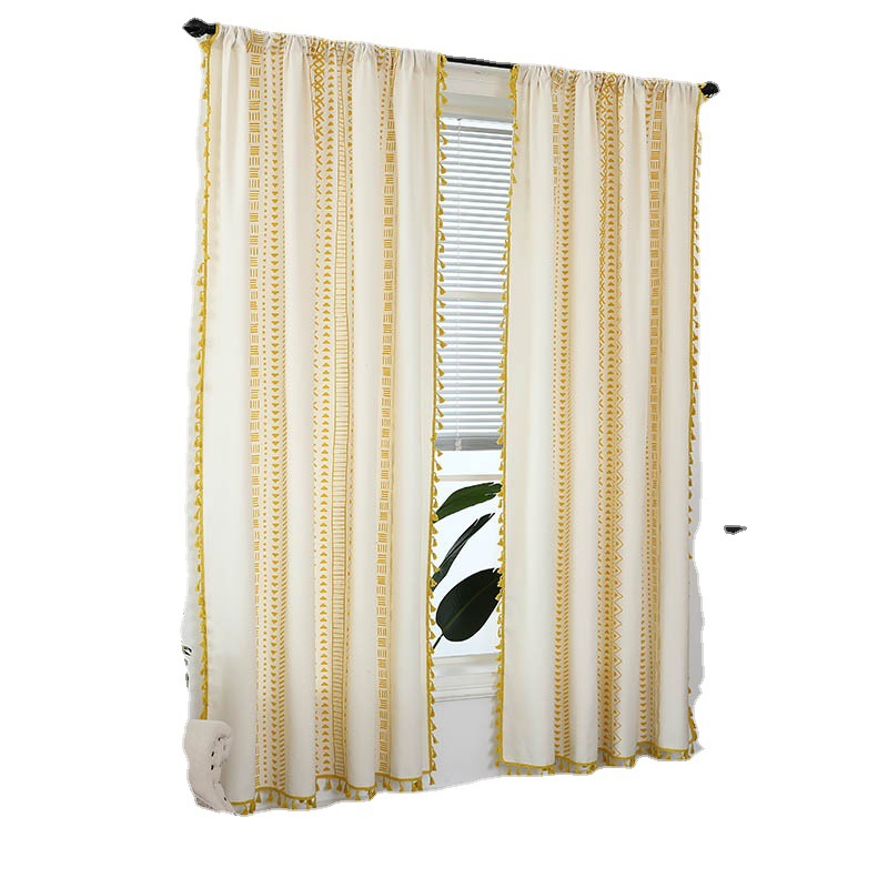Cortina bohemis de algodón y lino estampado geométrico con borlas_voghion.com