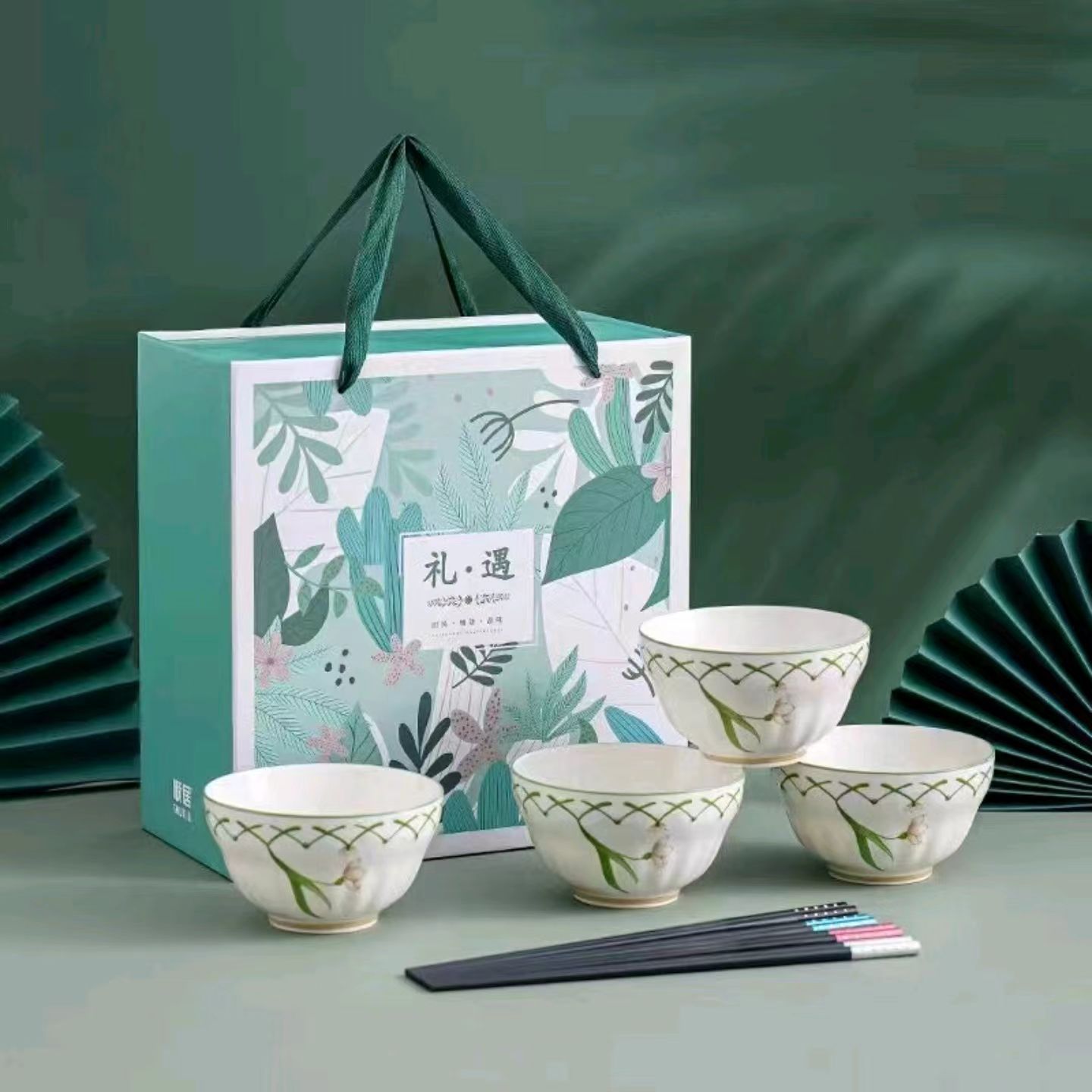 家用白色陶瓷餐具陶瓷碗百合礼遇4碗筷米饭碗套装带礼盒节日礼品