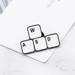 Wish復古白色鍵盤胸針 電腦遊戲方向按鍵滴油WASD 學生胸針