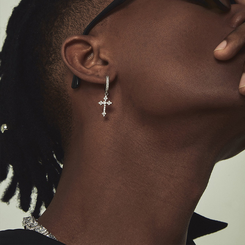 Orecchini a lobo croce in zircone per uomo stile hip-hop moda_voghion.com