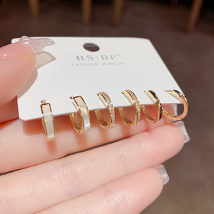 Simple and sweet niche design sense fashionable shell zircon earbud combination niche design sense versatile earring earrings