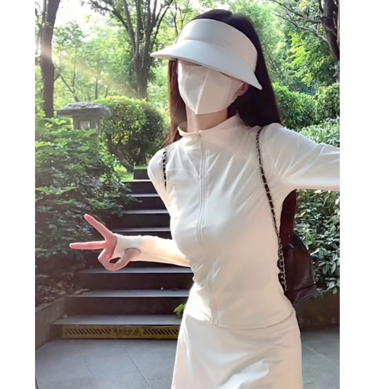 White sun protection clothing for women, summer 2026 new model, UV protection, slim-fit yoga wear, ice silk cardigan jacket