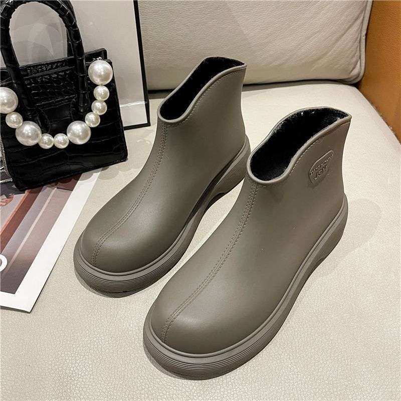 그레이 노멀 사이즈] 발볼이 넓고 두꺼운 편이라면 한 사이즈 크게 선택해주세요.