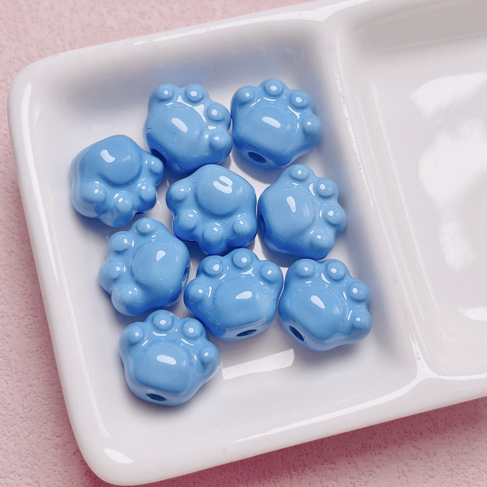 Acrílico lindo pintura garra de gato a través del agujero cuentas sueltas bricolaje hecho a mano cadena de teléfono móvil material de llavero accesorios de joyería