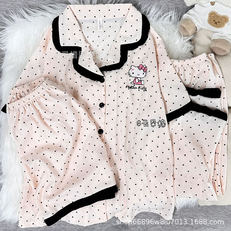 Pequeño pijama de corazón de melocotón para mujeres tres piezas de verano nubes de algodón se puede usar pantalones de manga corta para estudiantes de dibujos animados ropa para el hogar