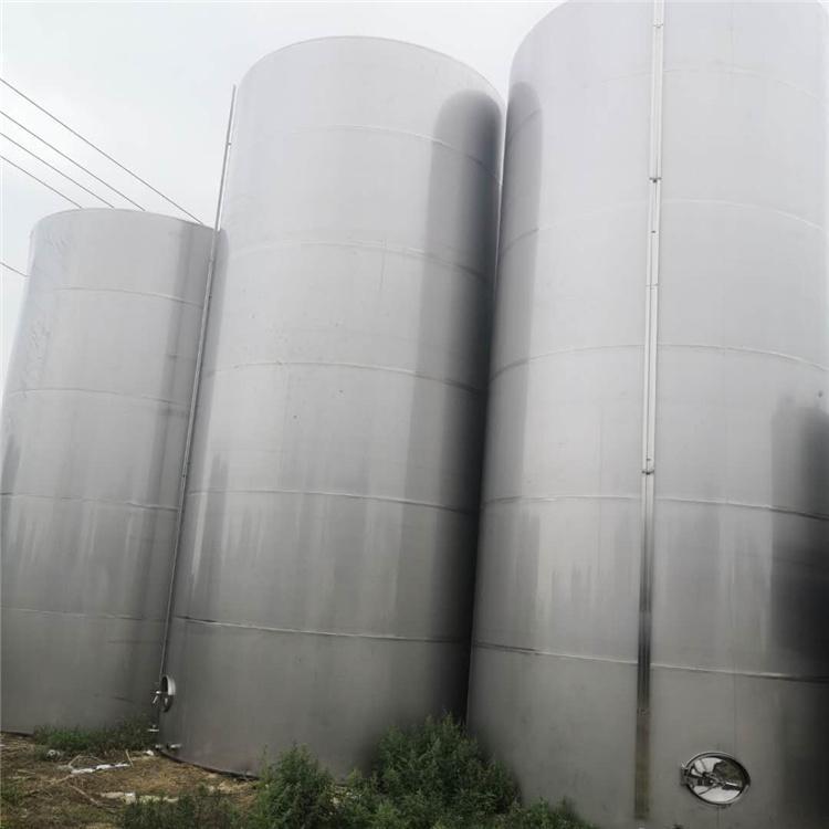 不锈钢立式小型储罐 不锈钢立式储油罐 山东厂家供应