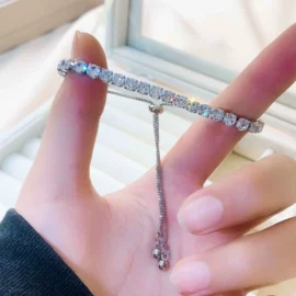 项链;戒指;手镯