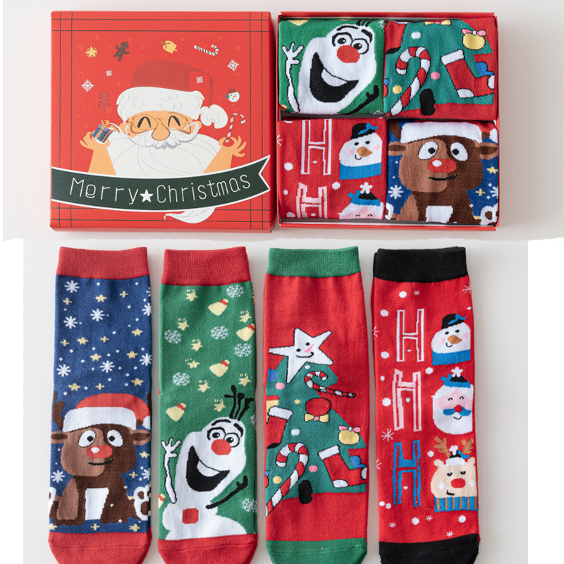 Medias de Navidad transfronterizas caja de regalo otoño y invierno nuevos productos de dibujos animados estereoscópicos lindos calcetines de mediana de mujer mediana medias rojas de Navidad al por mayor