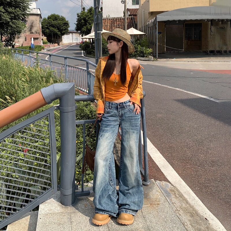 American Retro Low-Waist Loose Flared Pants with a Draping Effect, Floor-Length, Versatile for Autumn and Winter, Slimming Jeans for Women American Retro Low-Waist Loose Flared Pants with a Draping Effect, Floor-Length, Versatile for Autumn and Winter, Slimming Jeans for Women