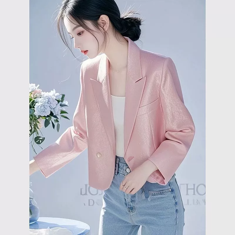 Весенний топ с подстилкой имеет уникальный темперамент