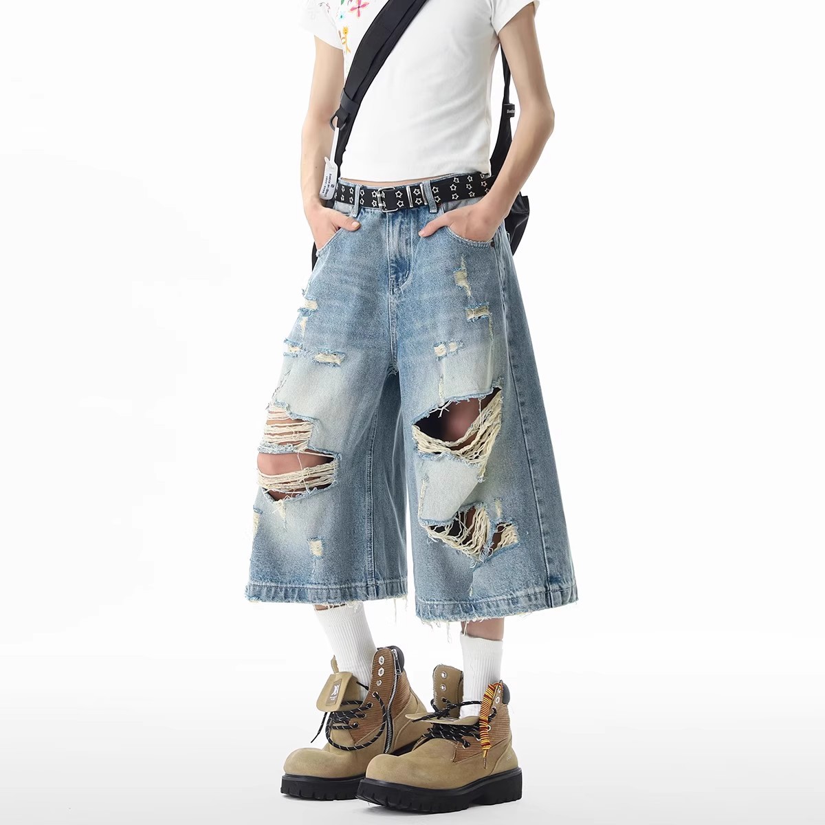 American Washed Ripped Denim Cropped Pants for Men and Women in Summer Vintage Design Couple Wide-Leg Knee-Length Pants