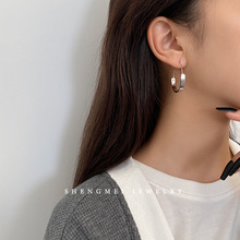 欧美气质椭圆形耳环女2022年新款小众设计感网红大圈圈高级耳饰品