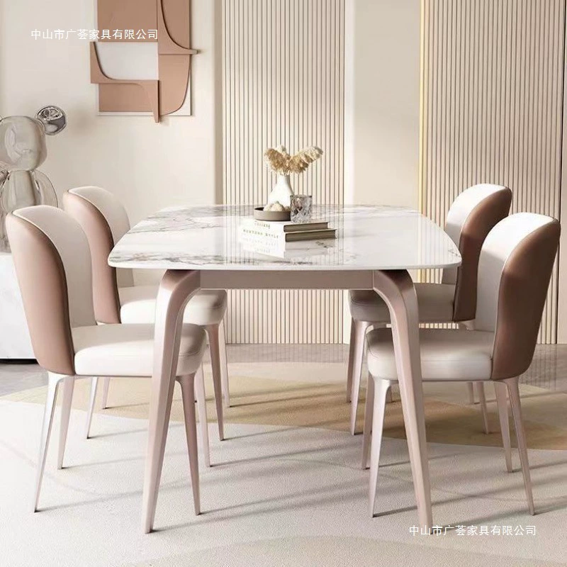 Легкий роскошный обеденный стол и стулья из сланца для небольших квартир. Итальянский современный простой высококачественный яркий прямоугольный обеденный стол и стул.