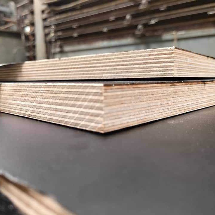 Tablero de madera resistente al desgaste de alta calidad, contrachapado de construcción resistente a los arañazos, tablero multicapa impermeable para obras de construcción, tablero laminado