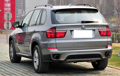 Suitable for 06-13 Bmw X5 E70 Mudguards, Car Mudguard Accessories, Soft Rubber, Foreign Trade, Cross-Border Dropshipping (Mudguard) - 06-13-bmw-x5-with-pedals