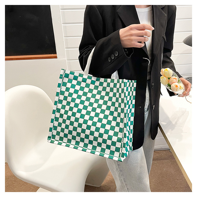 Large-capacity single-shoulder tote bag 2024 new style fashionable and textured trendy handbag for commuting and casual use, large checkered bag for women undefined