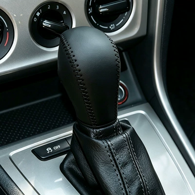 gear shift cover and handbrake cover — Sürətlər qutusu və əl tormozu başlıqları