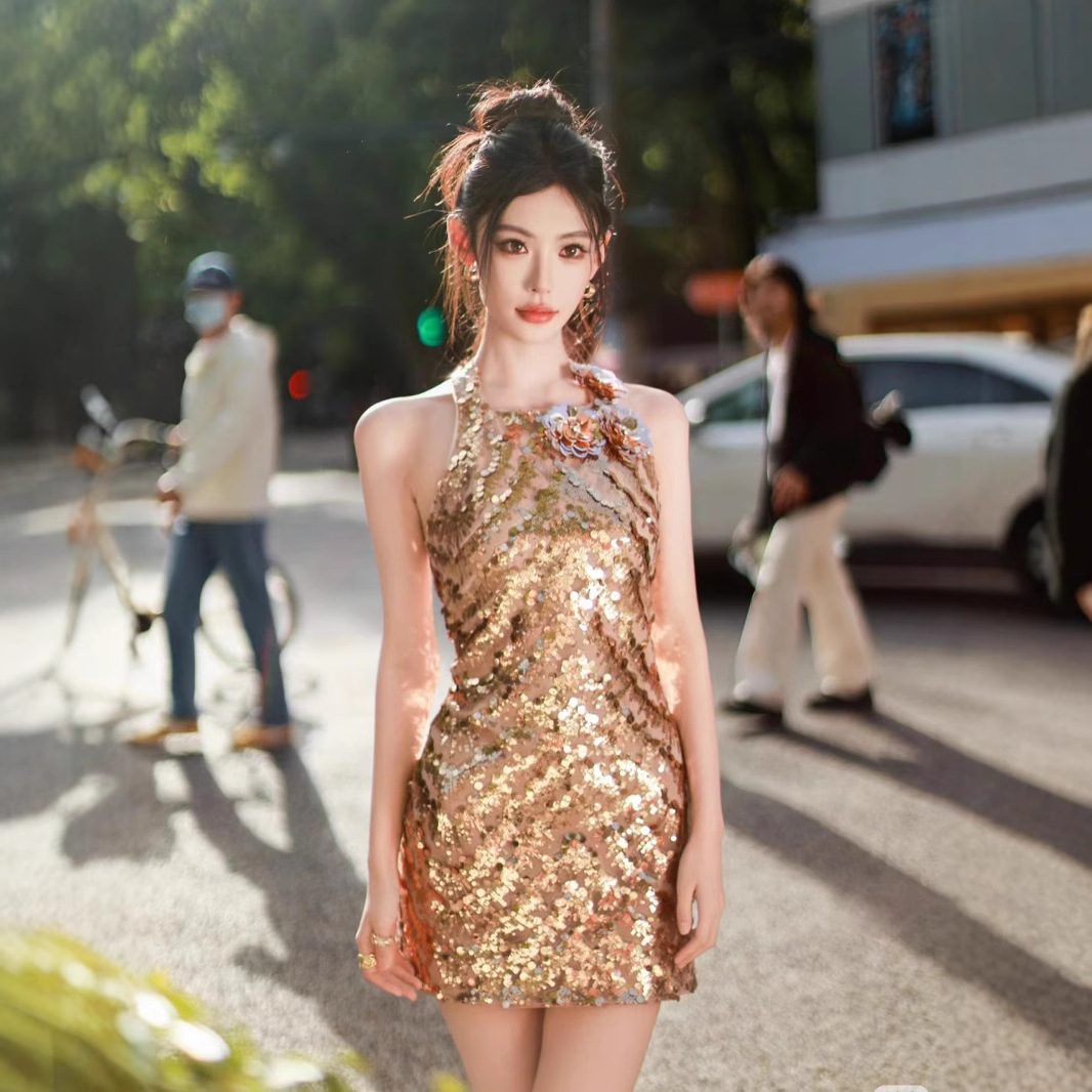 2025 Early Spring New Style Heavy Sequined Slip Dress for Women, High-End Elegance, Socialite Style, Bodycon Mini Skirt