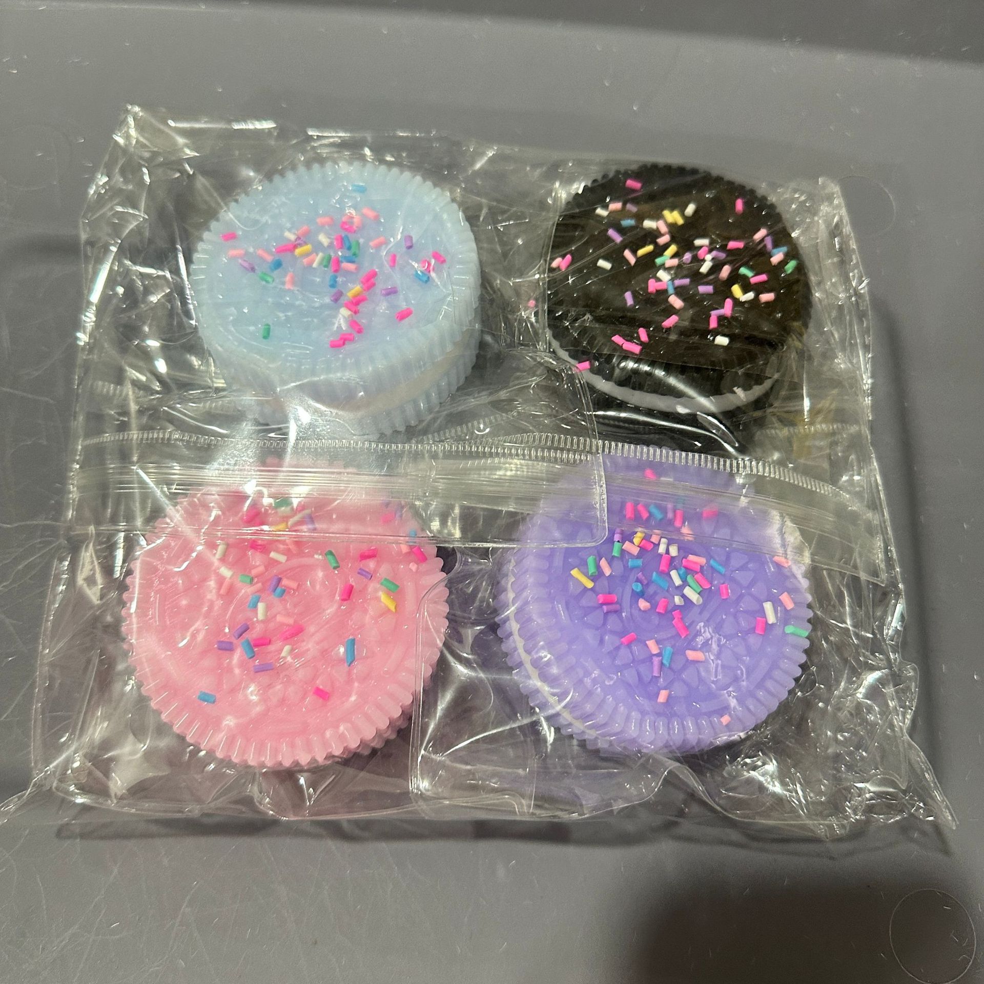 설탕을 곁들인 오레오 (4개 팩)