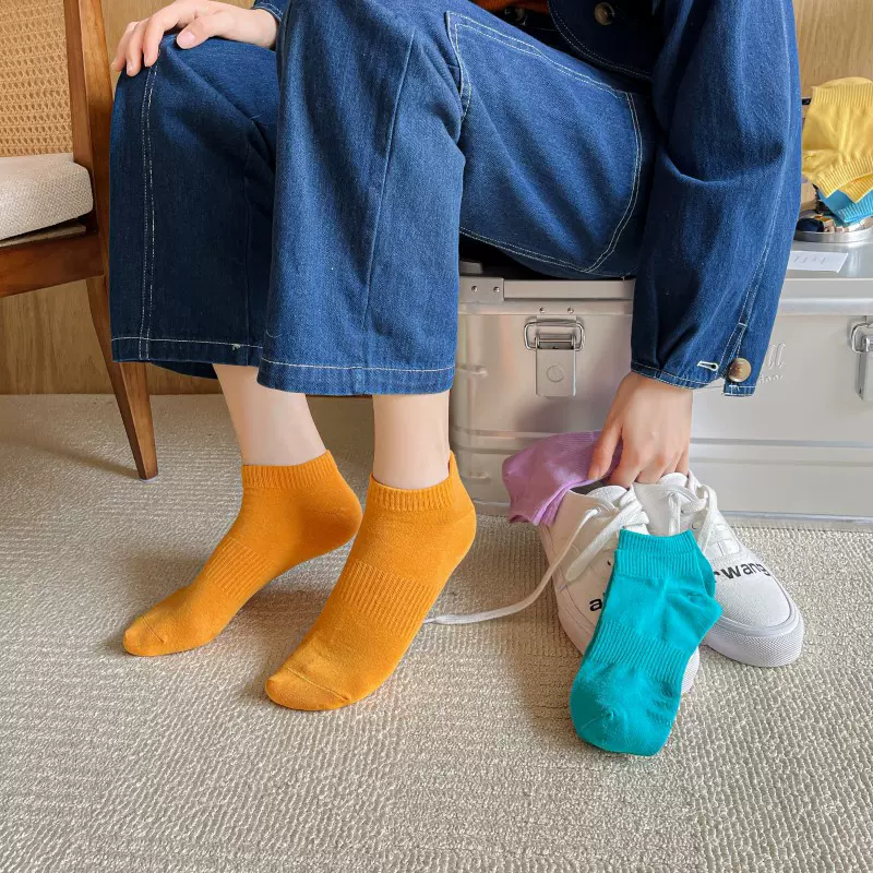 袜子女春夏季薄款棉质糖果色点胶船袜 ins潮防滑短袜情侣袜批发
