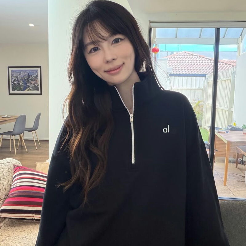 A1 New Model 2026 Spring Kendall Jenner and Jisoo Pullover Unisex Half-Zip Sweatshirt Live Broadcast in Stock