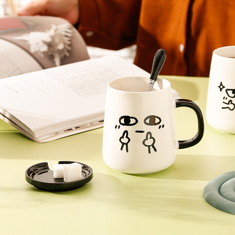 Creativo ins estilo de alta apariencia taza con tapa cuchara lindo taza de agua de cerámica divertido regalo de cumpleaños regalo