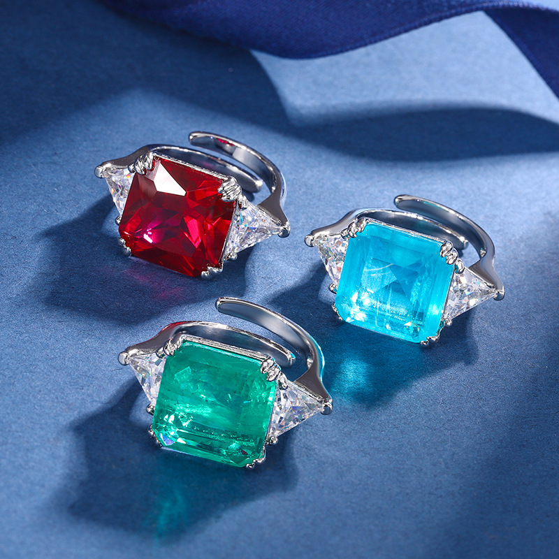 2023 nuevo estilo zhuang sheng joyería de cobre inferior chapado en oro de moda europea y americana imitación color tesoro princesa cuadrado 14*14 anillo para mujeres