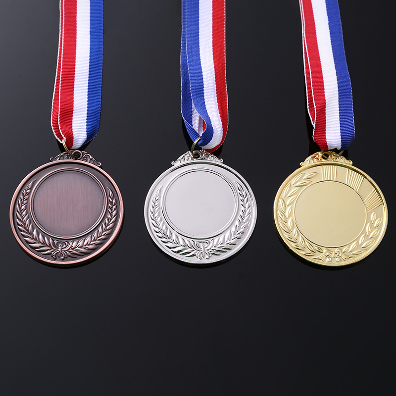 Mayorista oro lámina adhesiva medalla deportiva correr medalla metálica personalizada competencia medalla maratón jardín de infantes en stock