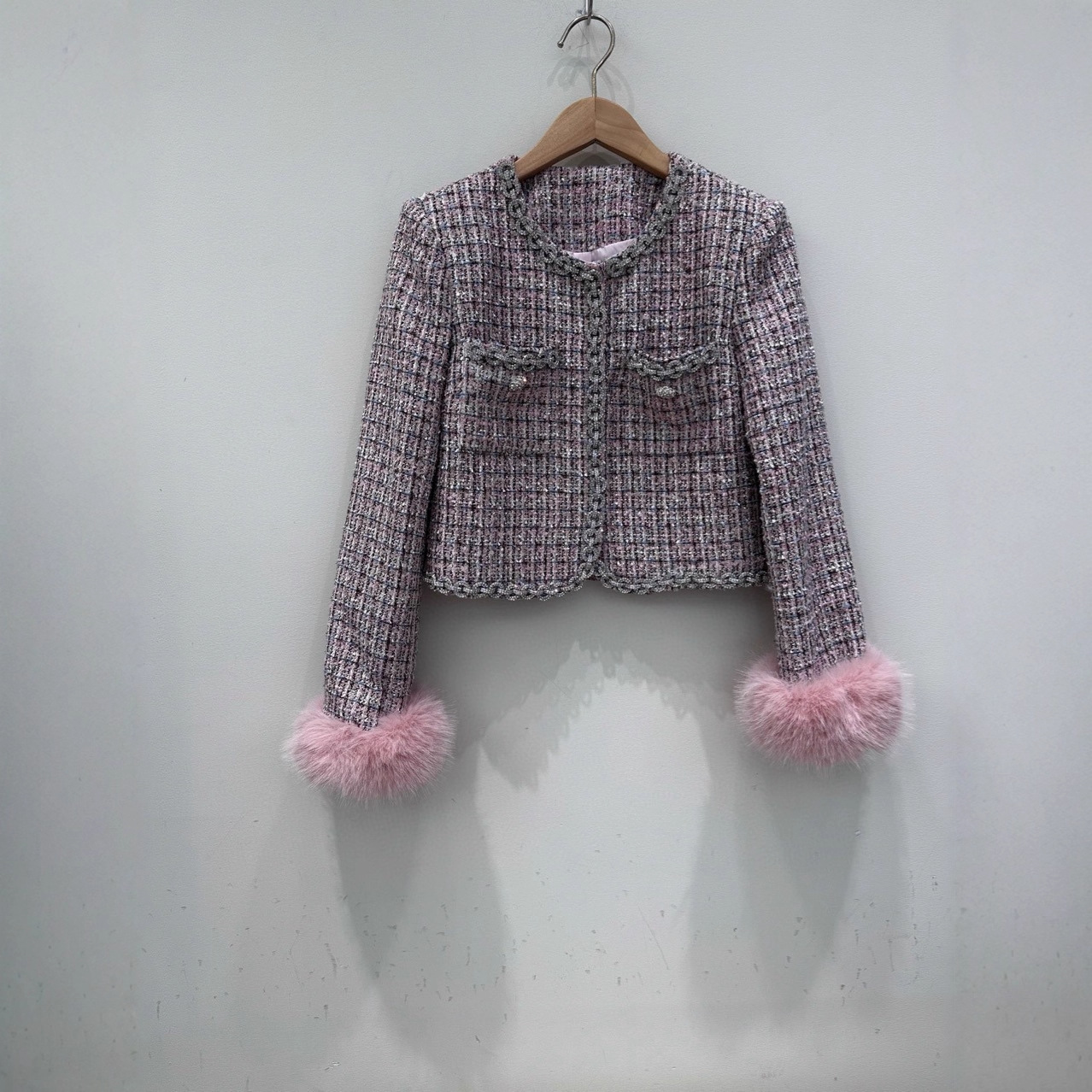 2025 Early Autumn New Pink Chanel-Style Round Neck Beaded Tweed Detachable Fur Sleeve Short Woven Jacket