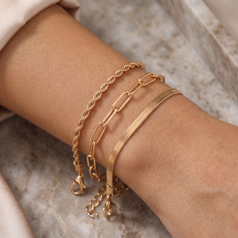 Exclusive cross-border supply of color-retaining electroplated gold layered three-piece bracelet set: snake bone chain, twisted chain, and paperclip chain wholesale Exclusive cross-border supply of color-retaining electroplated gold layered three-piece bracelet set: snake bone chain, twisted chain, and paperclip chain wholesale