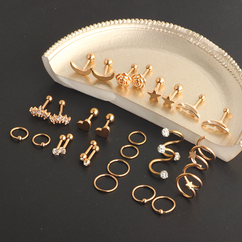 Silver pointed spike labret stud material detail