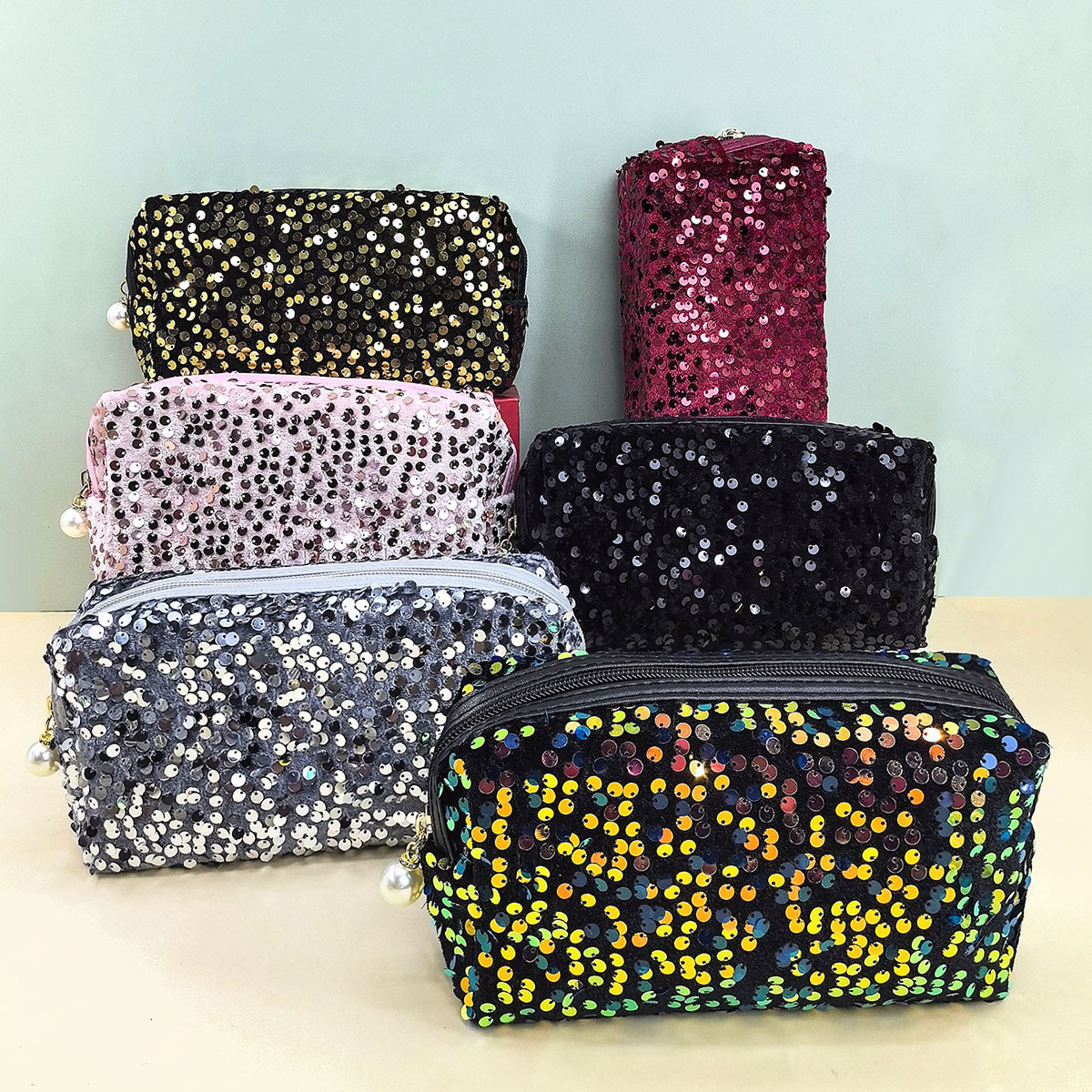 85g Weight Oxford Cloth Lining Material Zipper Closure Type / Strap Type Cosmetic Bag Bags Type Vintage Style Sequins Velvet Sequin Square Makeup Bags