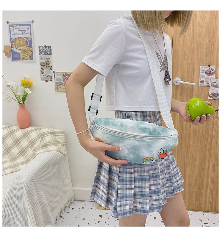 The 2024 new style of Japanese Harajuku trendy single-shoulder bag, a unique tie-dyed girl's chest bag, is fashionable and versatile. It's a single-shoulder crossbody bag undefined