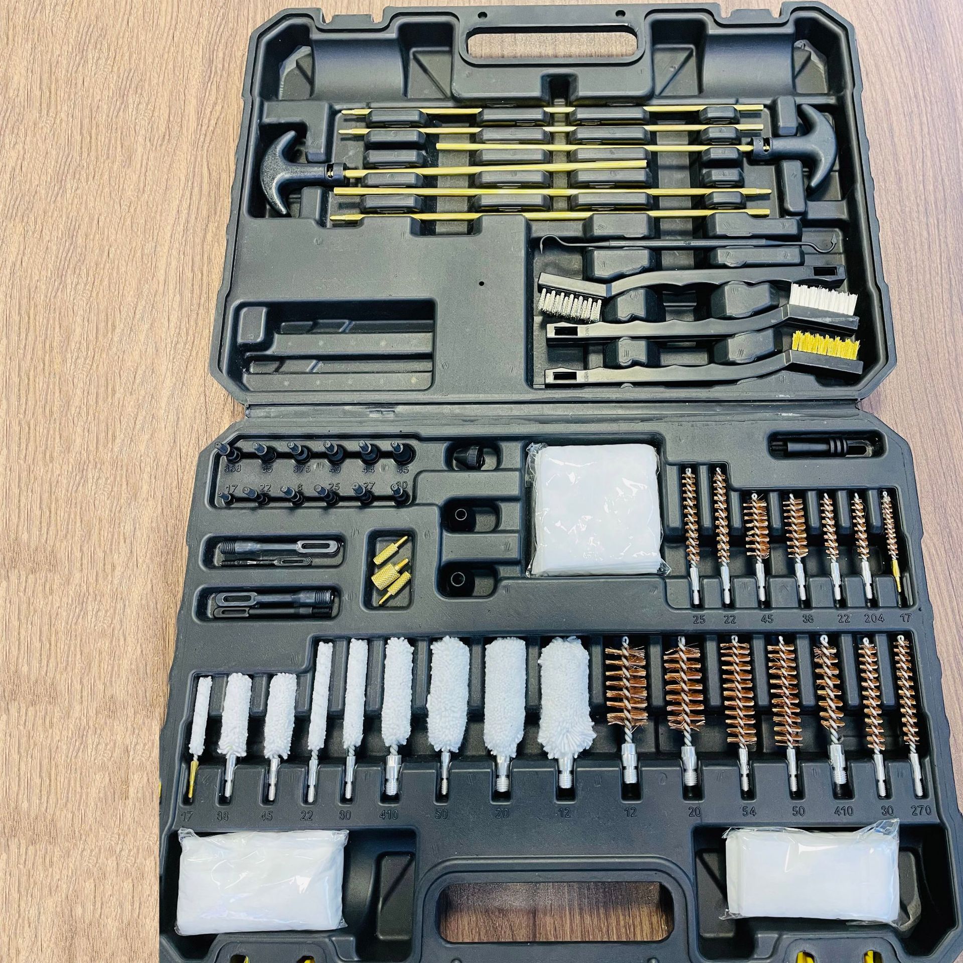 검정색 플라스틱 + 건메탈 천; GK26