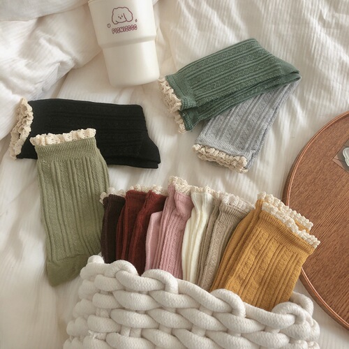 Solid color lace twist socks women's mid-calf socks ins trendy cotton socks spring and autumn jk Japanese cute autumn and winter girls' growth socks