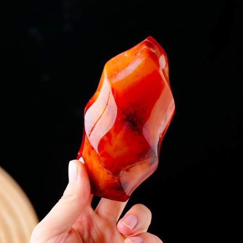 Natural red agate torch carvings, crystal raw stone ore specimens, European and American Halloween decorations, wholesale