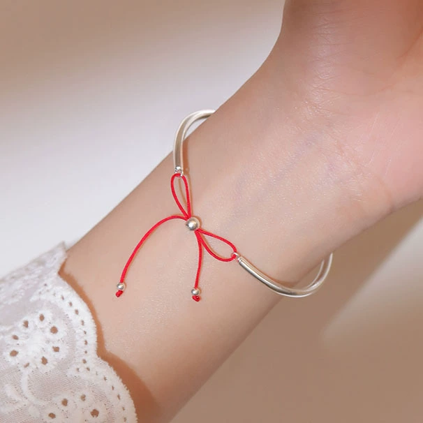 Браслет с бантом Браслет из красной веревки Benmingnian Простой нишевый дизайн для подруг 2022 Новый модный дизайн ниши