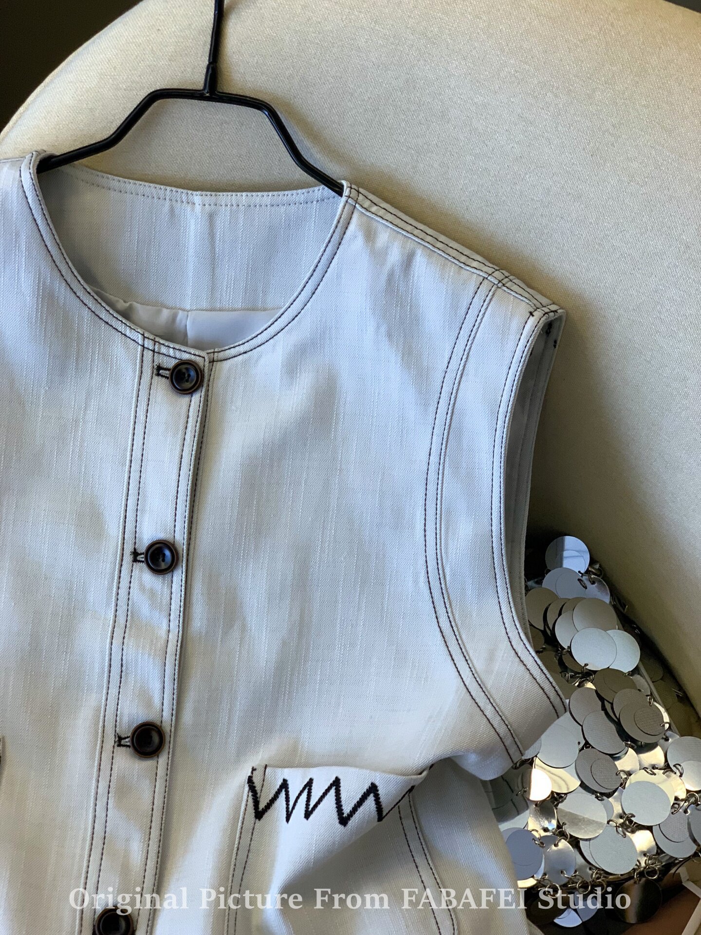 Áo gi lê nữ cổ tròn không tay chất liệu PU phong cách vintage — xanh lam chi tiết 4