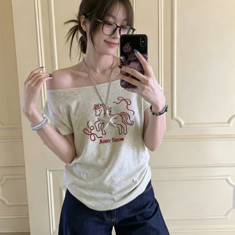 One-Shoulder Off-Shoulder Short-Sleeved T-Shirt for Women, Summer New Style Cartoon Pony Versatile Casual Loose Slant-Neck Top for Women